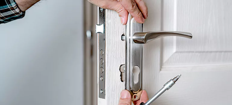 Multi Point Door Installation Solutions in Buenaventura Lakes, FL