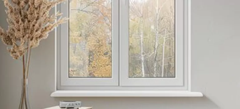 Vinyl Window Stool in Buenaventura Lakes, FL